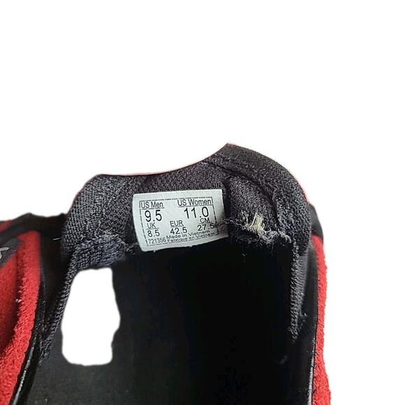 RARE Vans Classic Slip On Blurred Roses Chili Suede Shoe Women's 11 Men’s 9.5 - Picture 5 of 7